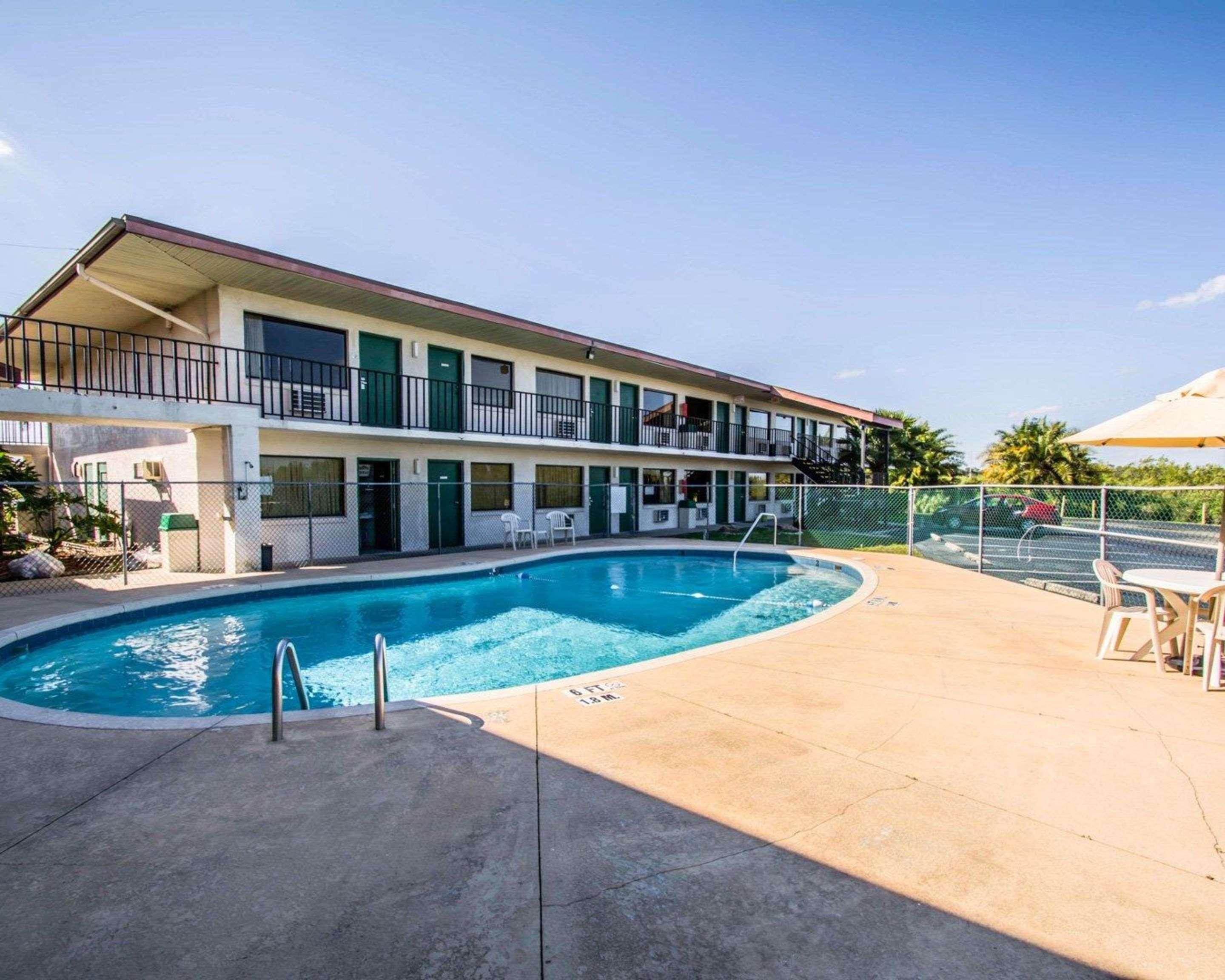 Econo Lodge Sebring Avon Park Dış mekan fotoğraf